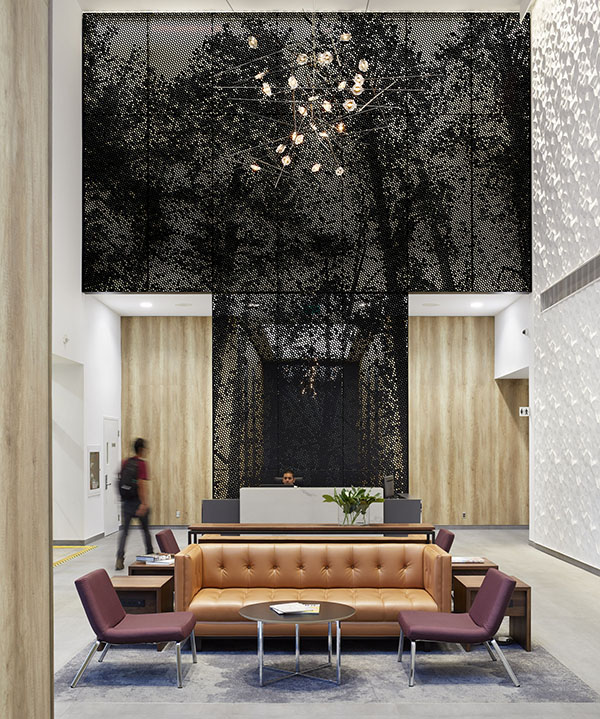 Contrasting design elements create a modern and memorable lobby